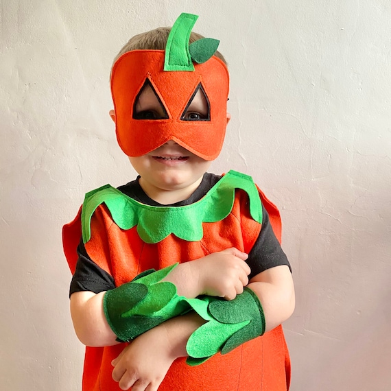 female pumpkin costume