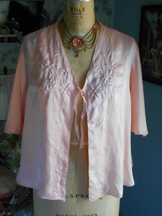Beautiful 1930's-40's Peach Silk Bed Jacket