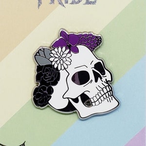 Spooky Asexual Pride Skull Enamel Pin