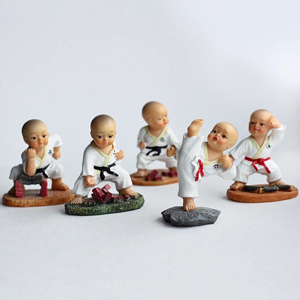 Ensemble de 5 enfants Karaté, figurines à collectionner