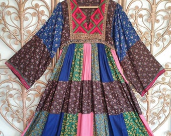 Vintage Boho dress 90s does 70s Denim Embroidery short sleeve Caftan Afghan Kuchi style dress Tribal Small Medium Size S M Bust 34