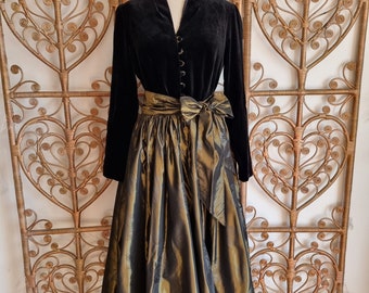 Vintage black gold prairie Laura Ashley metallic 80s cottagecore midi dress M