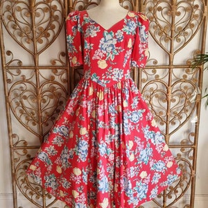 Vintage floral red bow prairie Laura Ashley cotton 80s cottagecore midi smock dress M