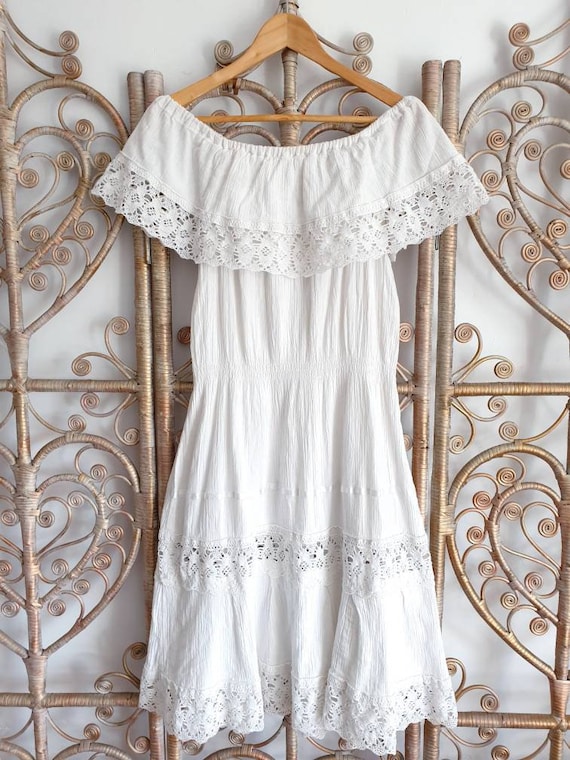 Vintage off white gypsy off the shoulder prairie c