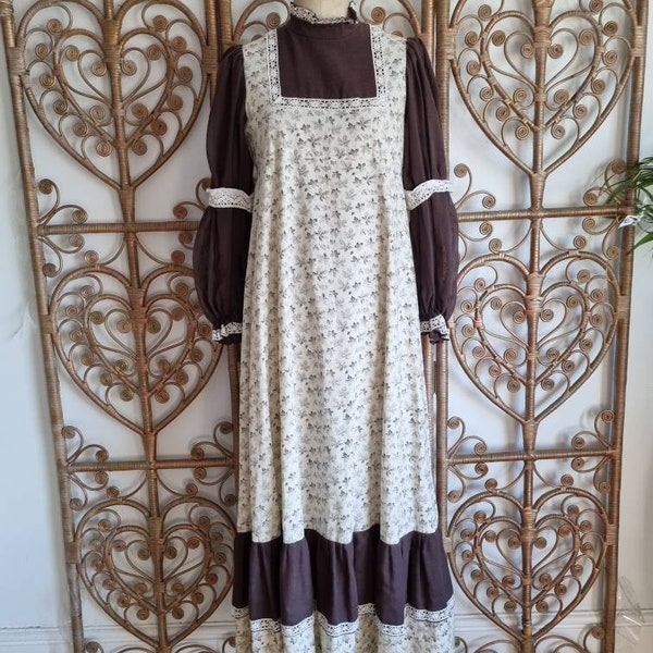 The Maisie ~ Stunning Handmade Lavender 70s Cotton Prairie Dress main image 0