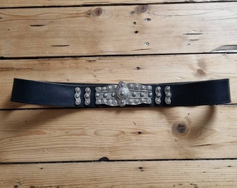 vintage ceinture noire cuir 70s ceinture indienne 37 »