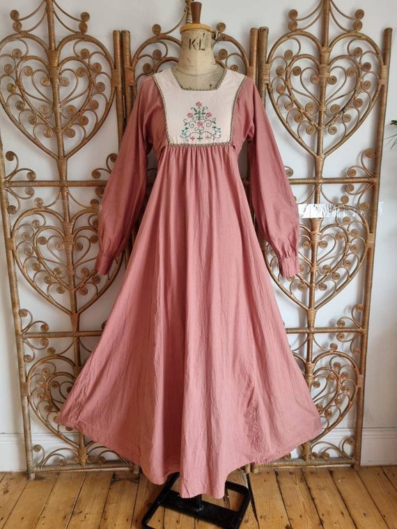 Vintage dusty pink India Imports of Rhode Island … - image 1