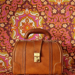 sac à main style selle vintage en cuir marron des années 70 image 1
