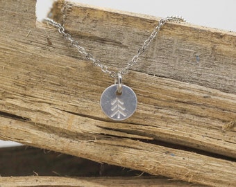 Tree Tiny Necklace