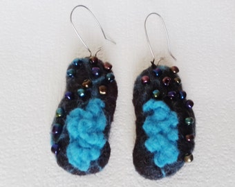 Felted earrings "Bitter Chokolate" Felted earrings Wool earrings Brown turquoise earrings Wife gift Girlfriend gift Felt beaded earrings