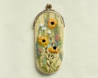 Felted glasses case "Wildflowers" Eyeglasses case Soft glasses case Sunglasses case Gif