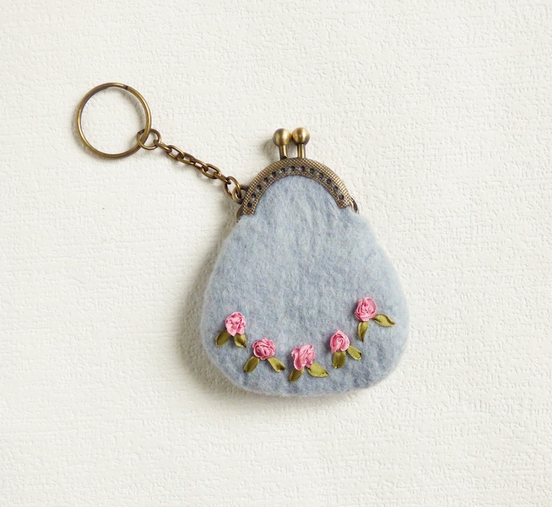 Tiny felted coin purse keychain Embroidery flower silk ribbon Bag pendant Wife gift Girlfriend gift Coin purse clasp Stylish women accessory