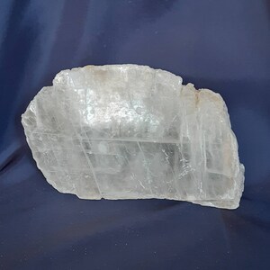 Raw Selenite Crystal / Natural Selenite Gemstone / Large Selenite Quartz Crystal Stone Rocks Minerals Crystal Healing Home Decor image 1
