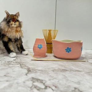 Pink Matcha Bowl, Personalized Matcha Bowl, Blue Flower Matcha Bowl, Matcha Bowl Set, 17OZ