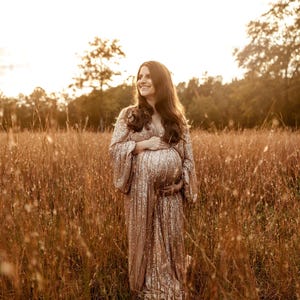 long flowy dress for engagement photos plus size Engagement Photoshoot Dress Plus Size