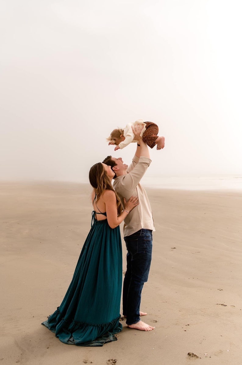 maternity robes and gowns