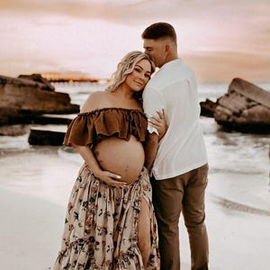 Vestidos de maternidad para sesión de fotos ~ Conjuntos de 2 piezas de ropa de mujer de ZeBuBeYou ~ Vestido maxi con volantes para baby shower estilo primavera ~ Luz interior