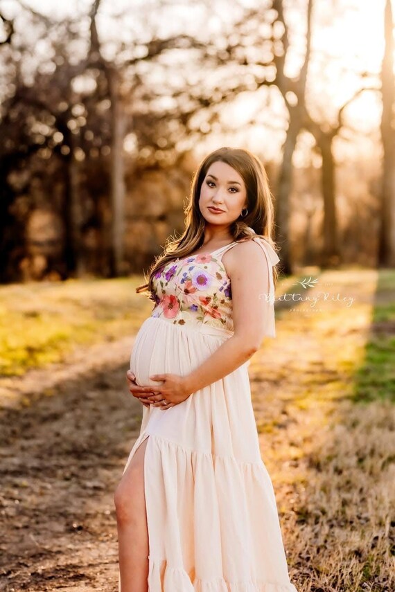 Summer Style Maternity Dress, Baby Bump Photoshoot, Womens Clothing Photography Props, Baby Shower Dress, Bridgerton Dress ~ Era's Bloom ~ Summer Style Maternity Dress, Baby Bump Photoshoot, Womens Clothing Photography Props, Baby Shower Dress, Bridgerton Dress ~ Era's Bloom ~