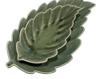 STYLE-EYES by Baum bros. Set of 2 Porcelain Green LEAF Design Serving Plates