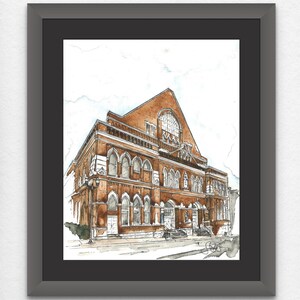 Puede incluir: Una pintura de acuarela de un edificio de ladrillo con ventanas arqueadas y una entrada grande y ornamentada. El edificio est&aacute; sobre un fondo blanco con un cielo azul claro.