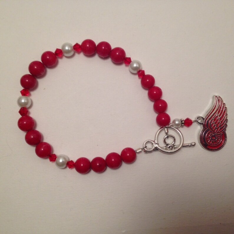 Beaded Clutch - Vibrant Wing