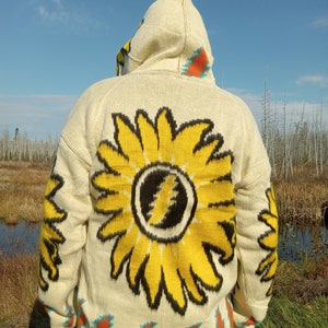 Grateful Dead ~SunFlower~ Bolt Hoodie in Ivory