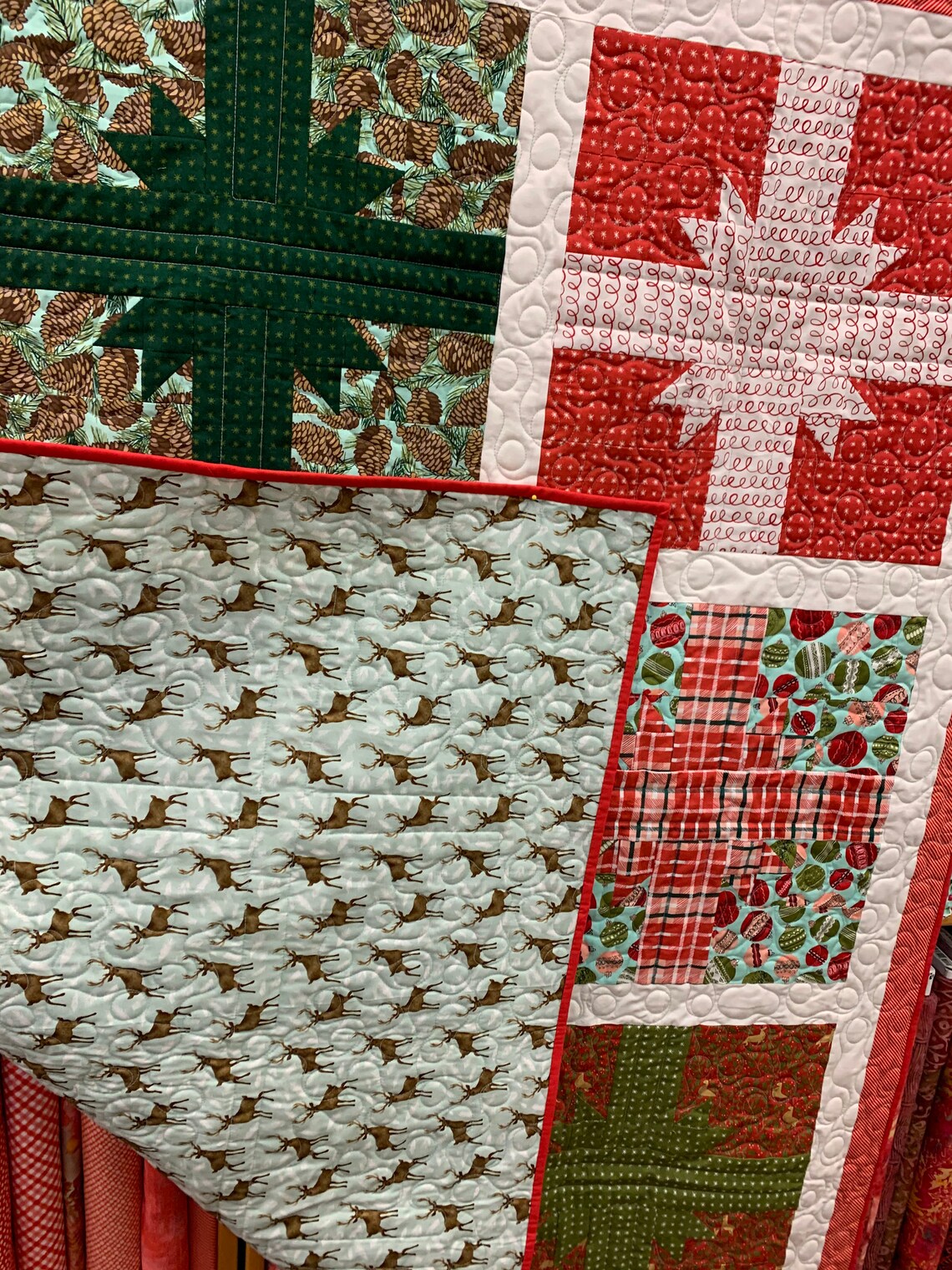 Boxes and bows Christmas quilt Etsy