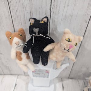 Marionetas de dedo de Kitty