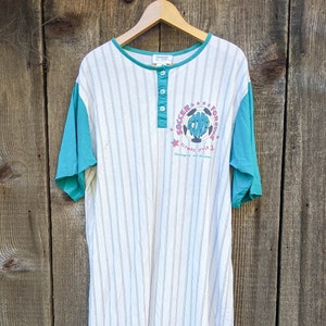 80s vintage soccer nightshirt / true vintage single seam stitch raglan henley t shirt tee / retro sporty pajamas World Cup Player 19 / M L