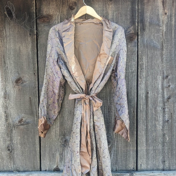 40s vintage silk robe smoking jacket / mandala geometric psychedelic purple rose / Hollywood luxury dressing gown GQ glam retro costume