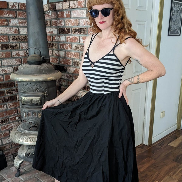 80s vintage striped summer dress / black white stripe strappy top spaghetti straps full skirt / retro glam maxi / Rhonda Harness USA 10 M