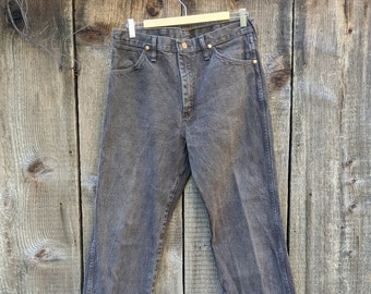 90s vintage Wrangler brown jeans 33 34 / cotton chambray denim straight leg regular fit / retro rocker boho bohemian hipster biker menswear
