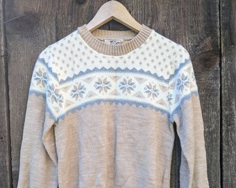 70s vintage Nordic pullover / Fair Isle style snowflake sweater / winter ski rustic cottagecore cottage chic boho / Sears Roebuck acrylic S