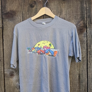 70s vintage R Crumb t shirt / 1967 Keep on Truckin Robert Crumb comic strip cartoon graphic / rare collectible underground Weirdo / gray S M