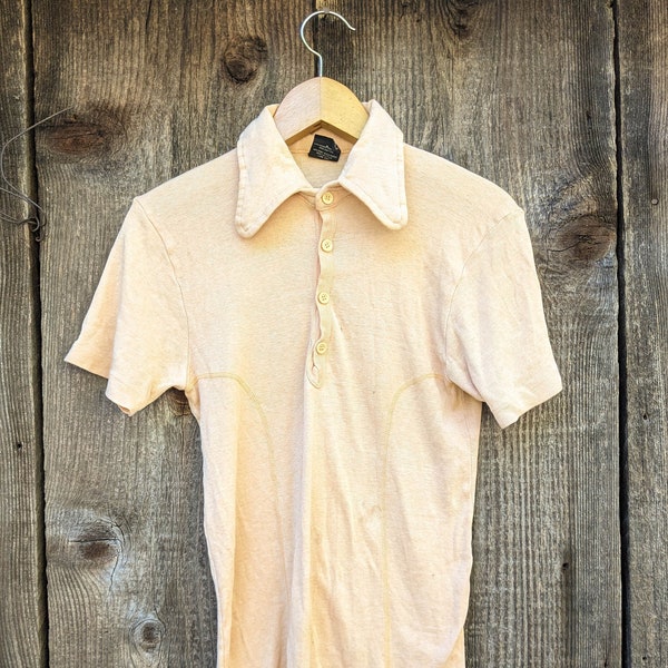 70s vintage peach knit polo shirt / single stitch seam Circus Maximus cotton poly 50/50 t shirt / retro athletic summer sportswear sporty M