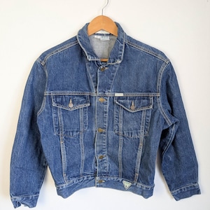 80s vintage Guess denim jacket / blue jean cropped Georges Marciano USA M L / cotton chambray retro hipster classic rockabilly rocker preppy