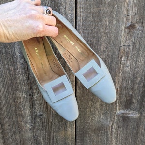 60s vintage gray leather pumps / Andrew Geller square cut out geometric low heel / mod retro glam secretary shoes costume 8 8.5 AAA narrow