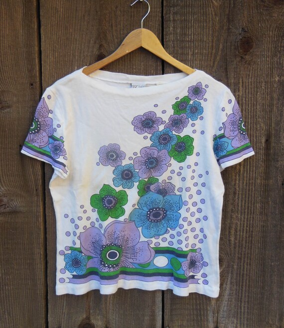 60s vintage floral t shirt / boho hippie groovy mo