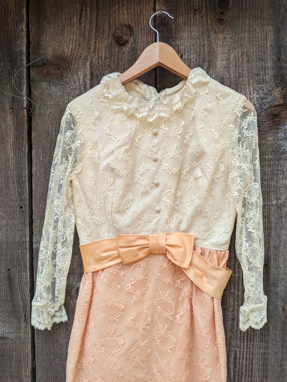 60s vintage ice cream lace dress / peach satin bo… - image 4