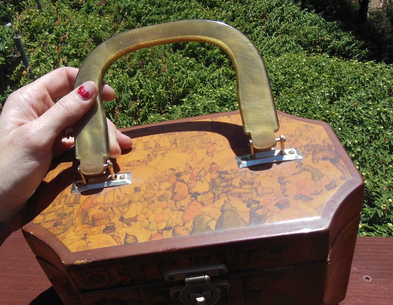 60s vintage decoupage box purse wood lacquer lucite make up case handbag gold glitter resin handle artisan scene old timey collectible