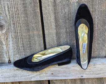 90s vintage black velvet Escada flats / metallic gold leather insole sating edging Italy 9 / retro elegant minimal minimalist formal event