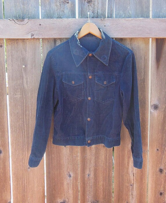 navy blue workwear