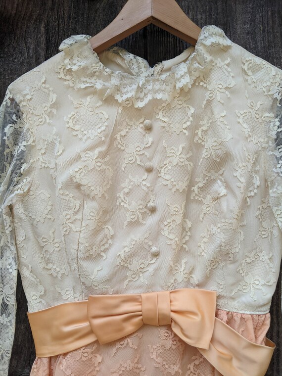 60s vintage ice cream lace dress / peach satin bo… - image 7