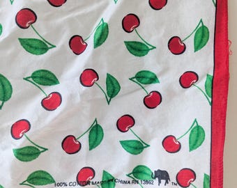 80s vintage cherry print bandana / white red green cotton cute fruit scarf neckerchief handkerchief / retro glam femme Lolita rockabilly