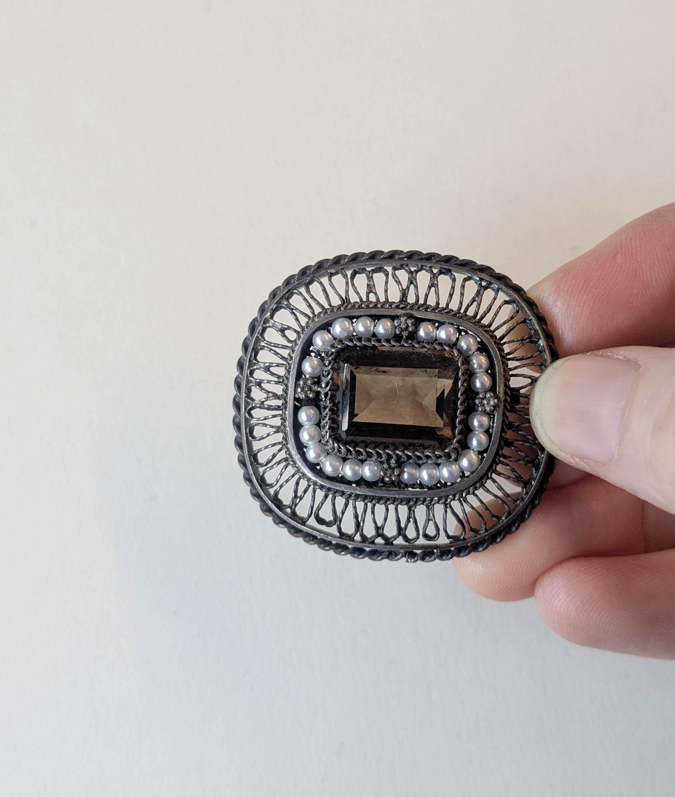70's vintage エリザベス　　k18 silver925 コンビ Vintage 70s Does Victorian Topaz Silver Brooch 925 / Pearl Beads