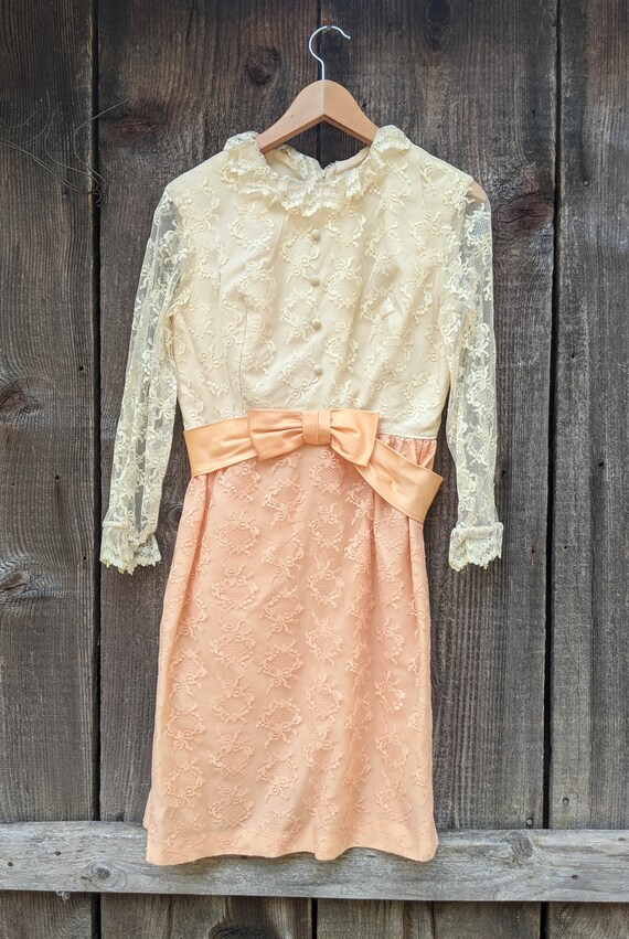 60s vintage ice cream lace dress / peach satin bo… - image 3