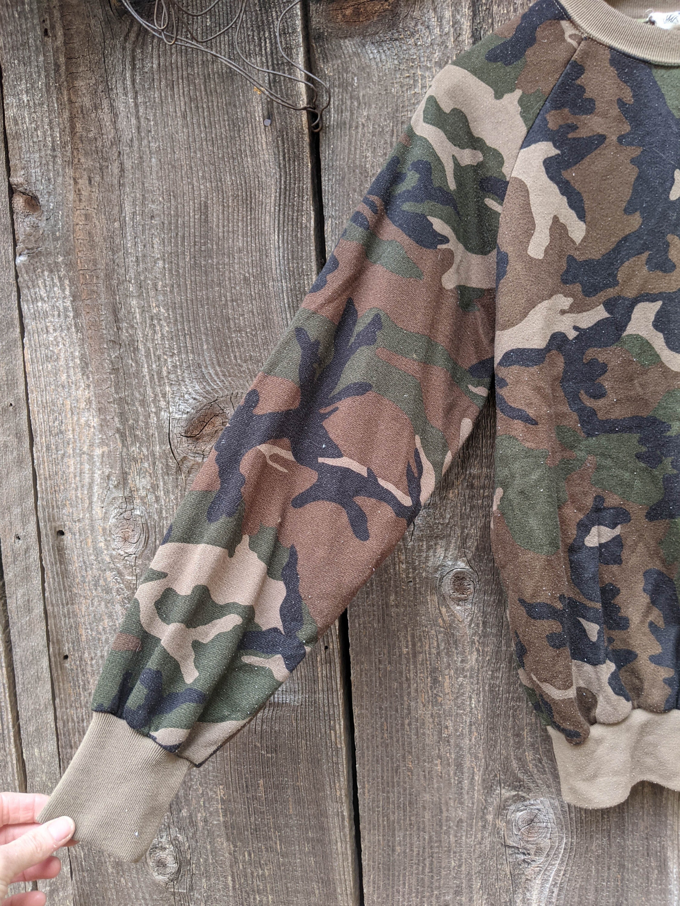 70s Vintage Camo Crewneck / Rustic Hunters Sweatshirt / Rocker