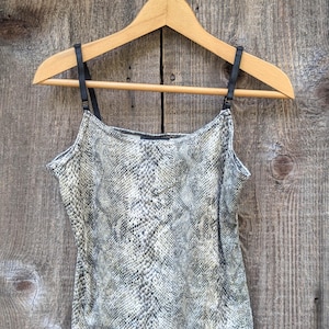90s vintage snakeskin velvet tank top / snake print Esprit De Corp crop top gray beige black / USA M hipster southwest rocker glam rock chic