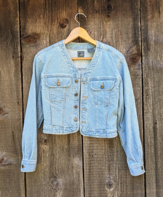 90s vintage Y2K denim jacket light wash cropped c… - image 2