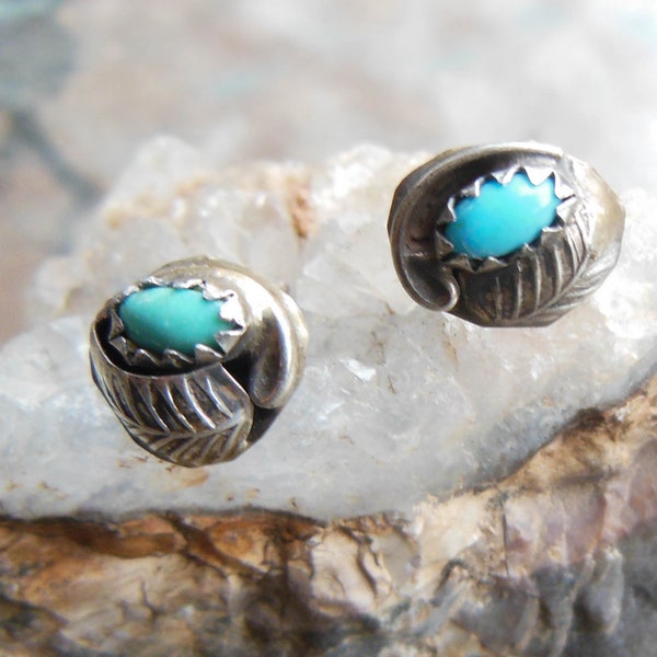 1970s vintage Turquoise silver stud earrings / sterling 925 Navajo Native American made blue gem stone feather artisan studs / pierced ears